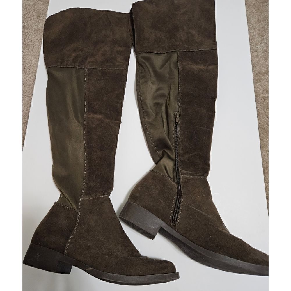 Women's Tall Suede & Material Boots in Brown EUC Size 8.5 Low Heel - Picture 4 of 5